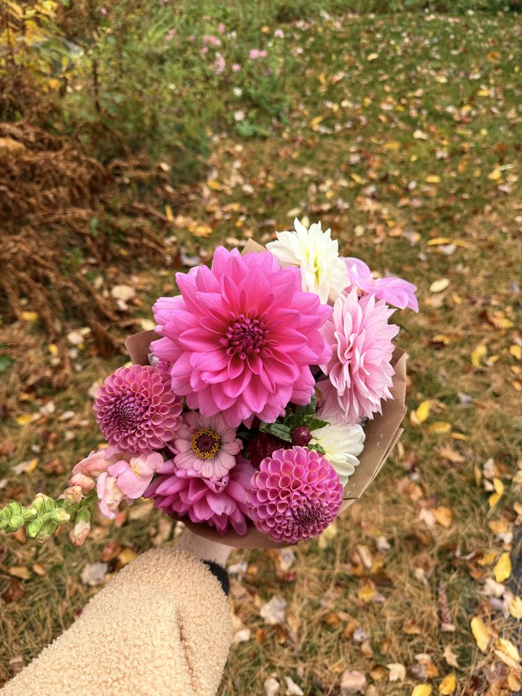 A real Knollwood bouquet from October